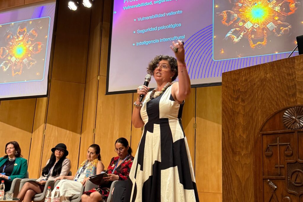 Jennyfer Salvo, conferencista para eventos corporativos sobre IA Ética y Gobernanza
