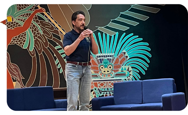 Ness Carballo, conferencista para eventos corporativos sobre Liderazgo Transformacional
