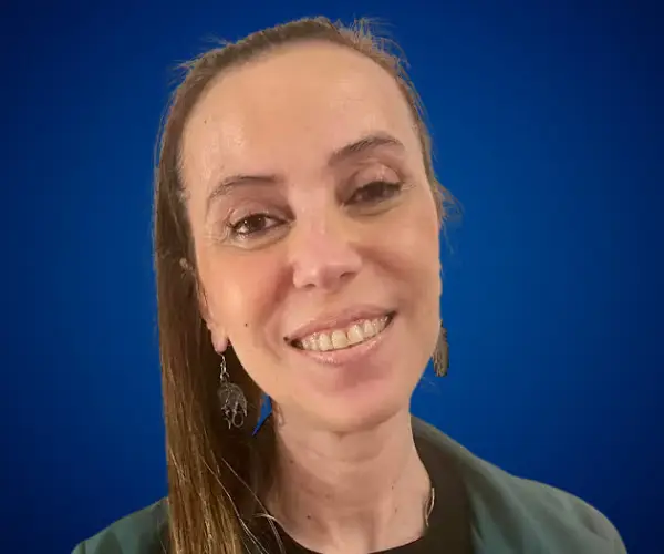 Antonella Galanti, foto principal de conferencista sobre Psicología del Comportamiento